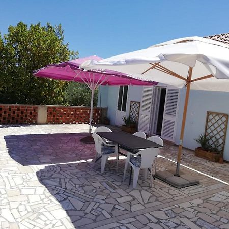 Olive Garden Accomodation Savar Екстериор снимка