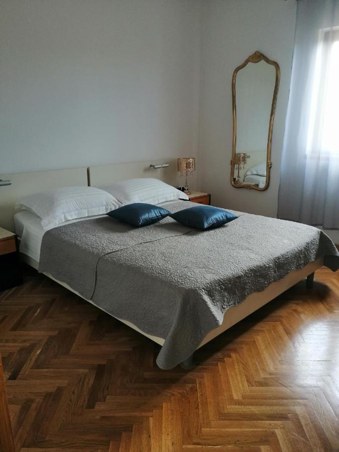 Olive Garden Accomodation Savar Екстериор снимка